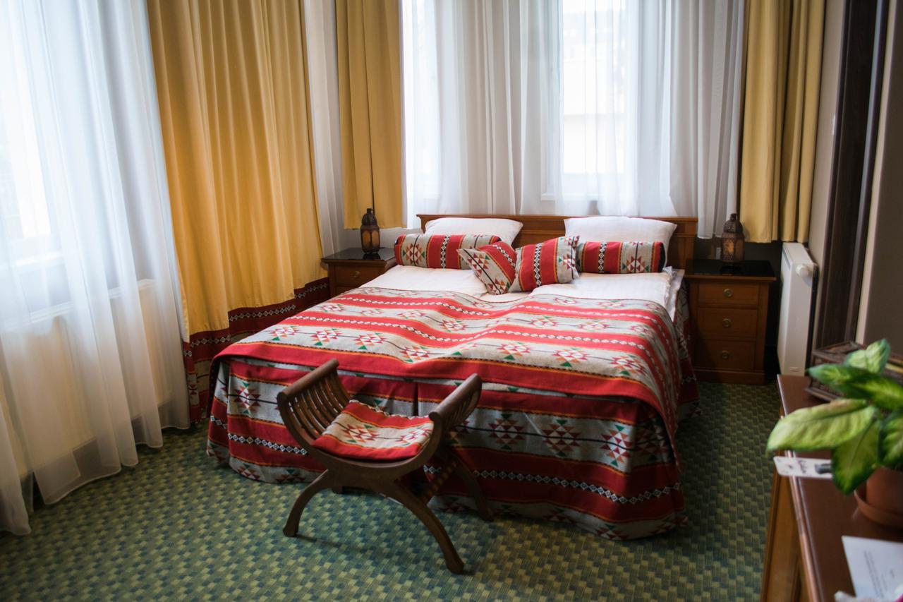 Nyíregyháza Petra Hotel מראה חיצוני תמונה