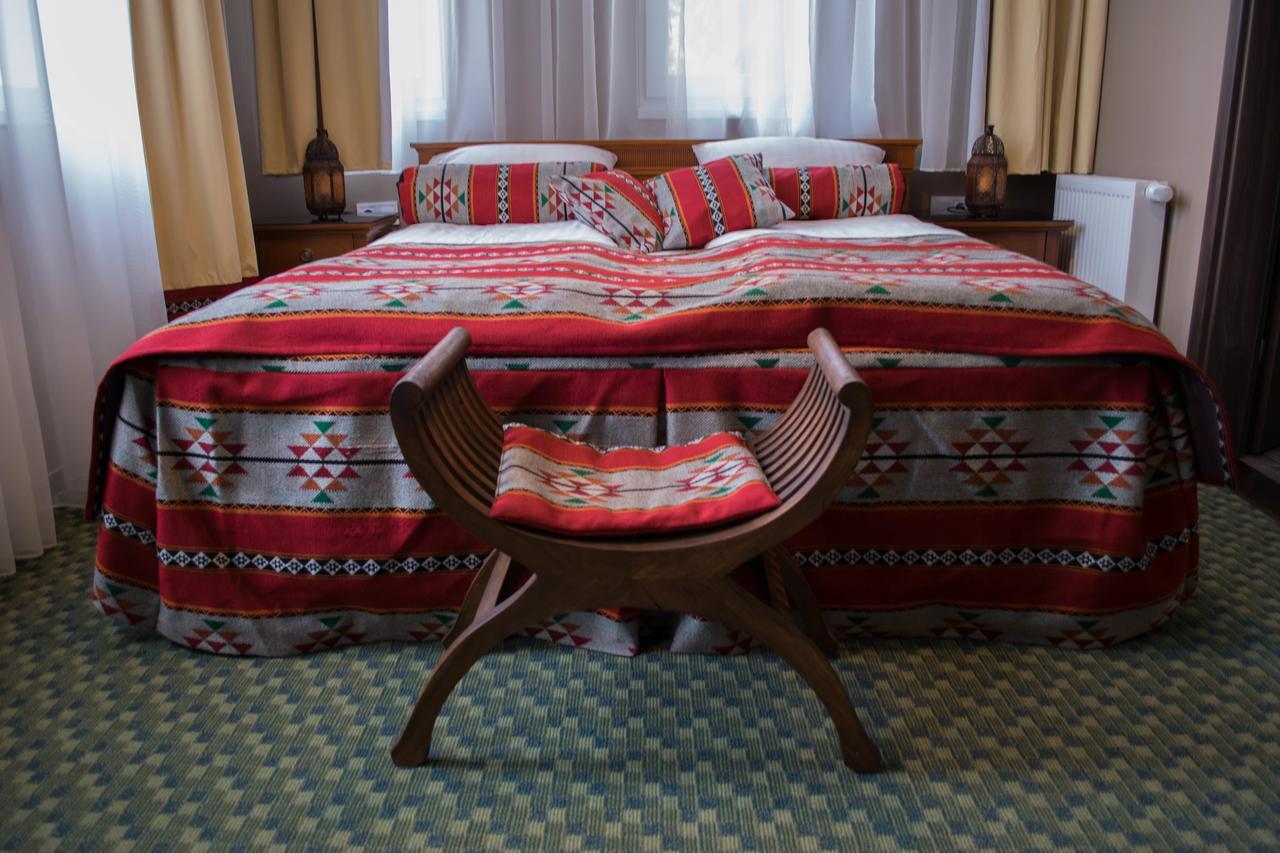 Nyíregyháza Petra Hotel מראה חיצוני תמונה