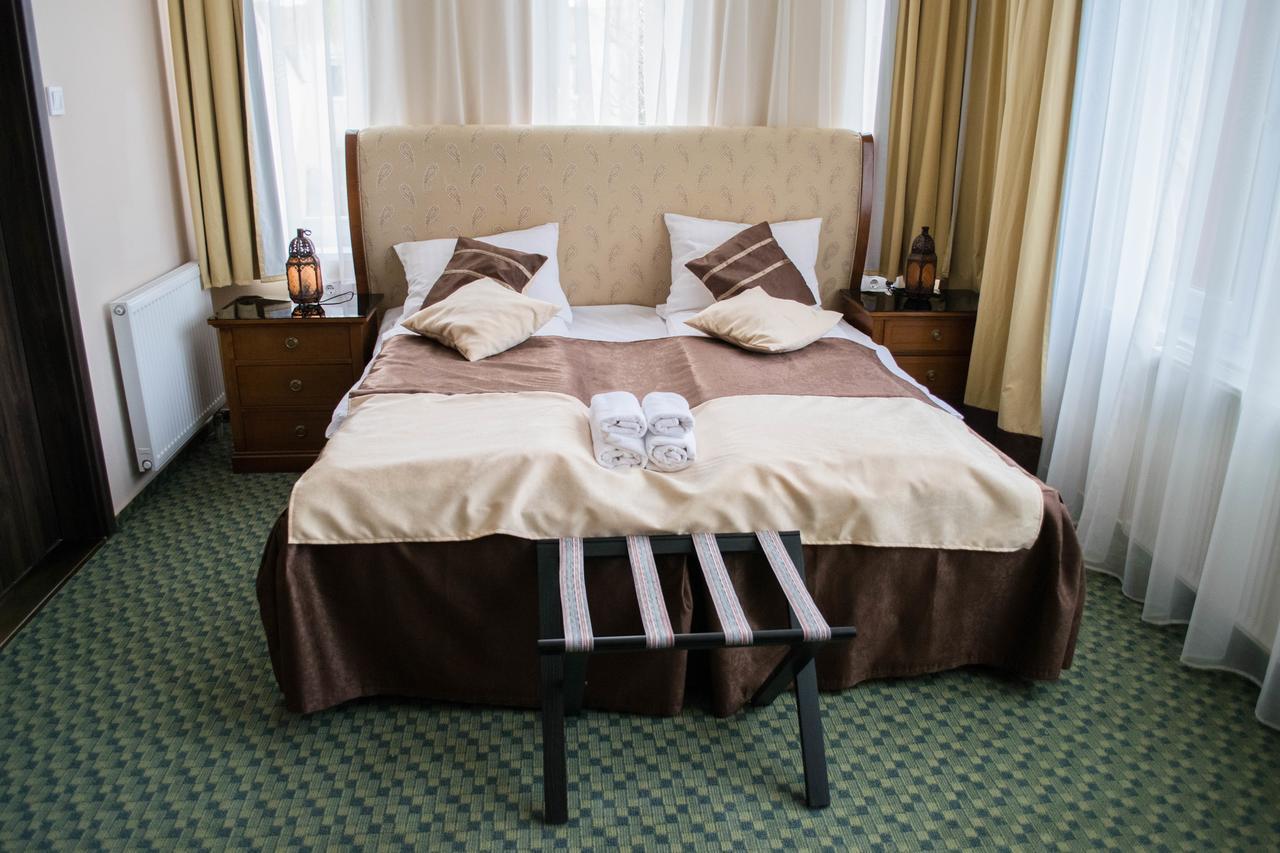 Nyíregyháza Petra Hotel מראה חיצוני תמונה