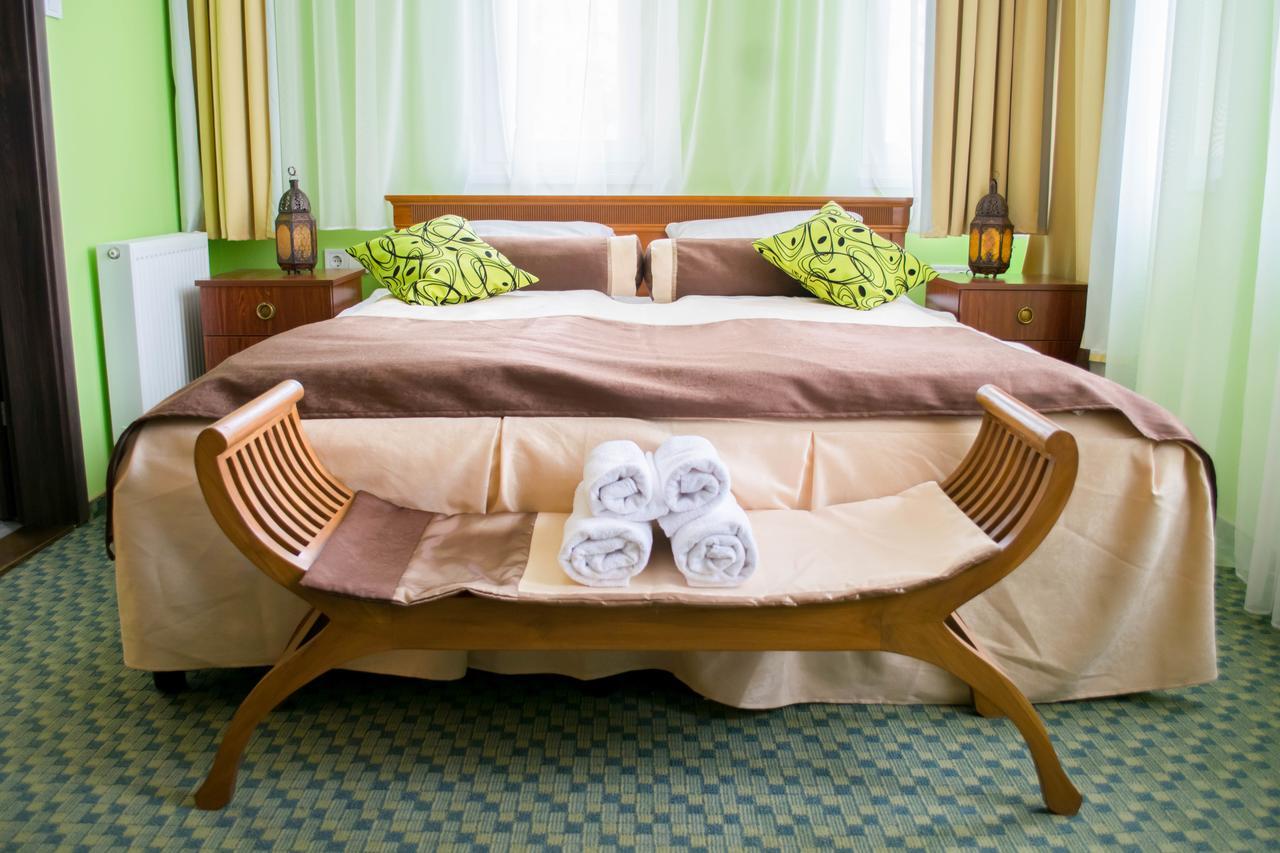 Nyíregyháza Petra Hotel מראה חיצוני תמונה