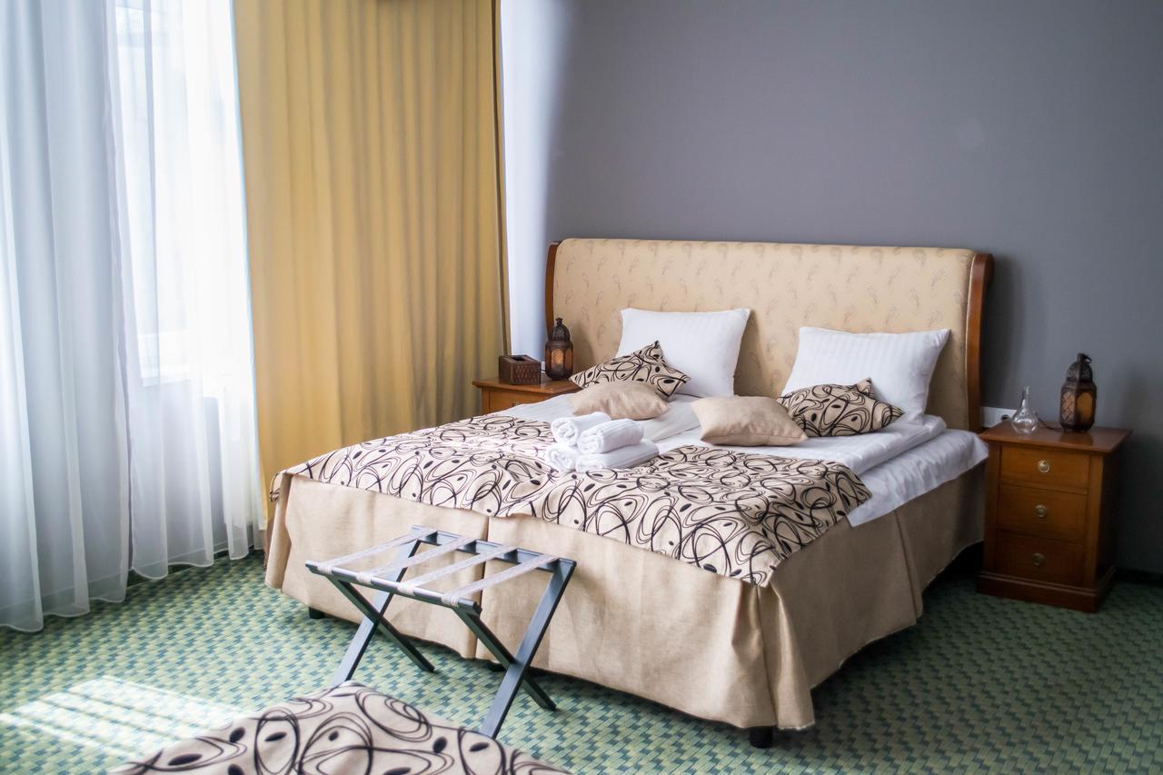Nyíregyháza Petra Hotel מראה חיצוני תמונה