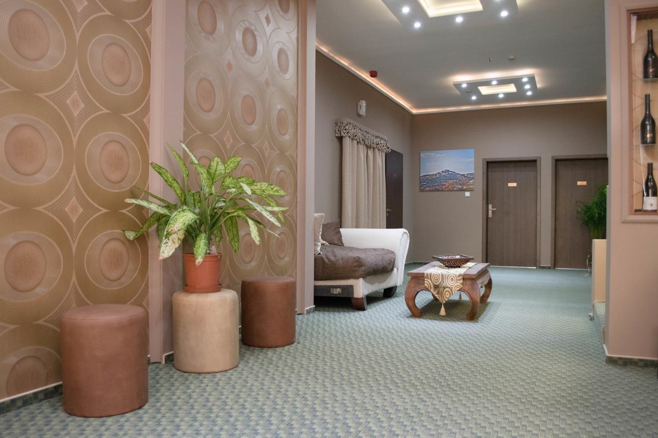 Nyíregyháza Petra Hotel מראה חיצוני תמונה