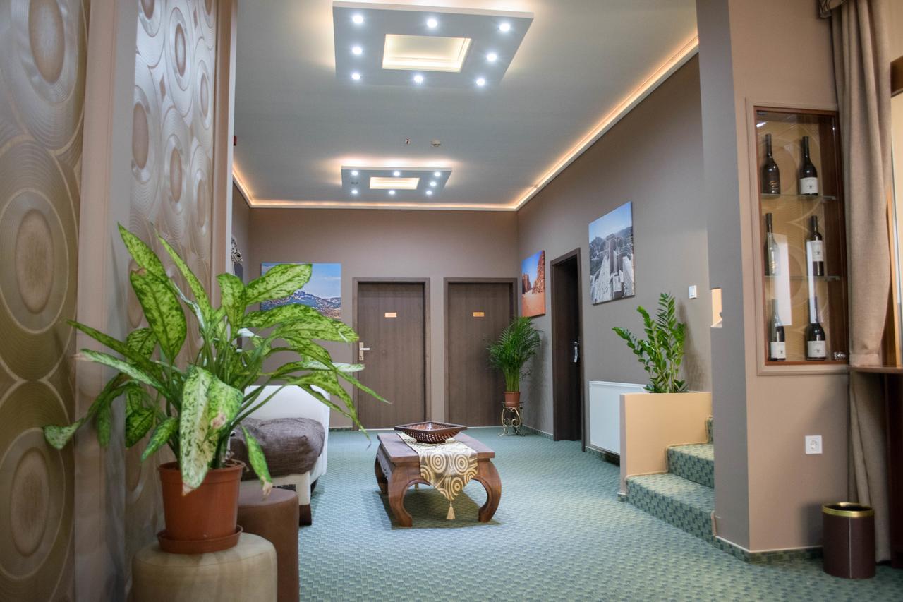 Nyíregyháza Petra Hotel מראה חיצוני תמונה